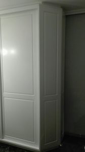Armario de dormitorio lacado en blanco